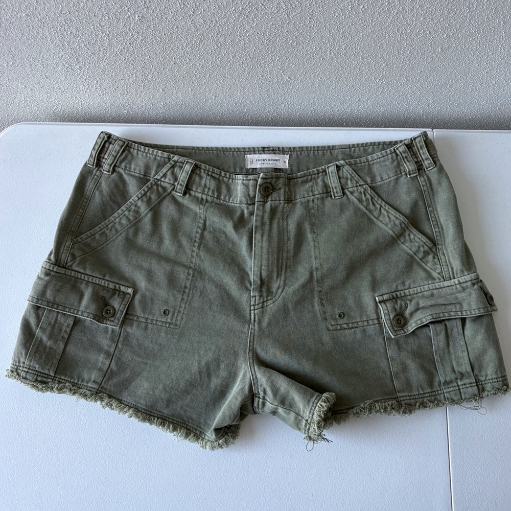 Lucky Brand Olive Green Size 32 Cargo Short Cotton Raw Hem Pocket Grunge Utility
